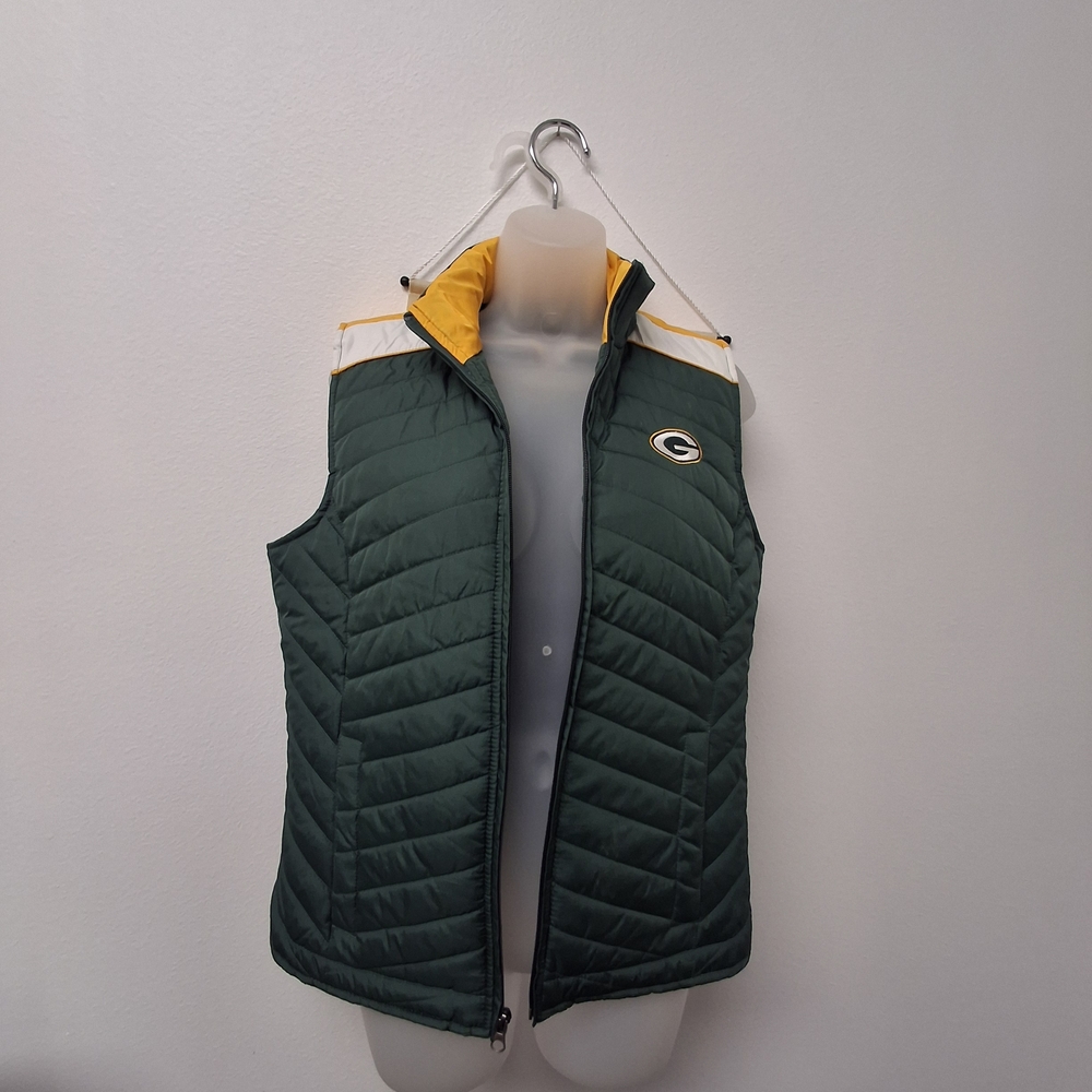 NFL Green Bay Packers Team Vest with Yellow and Dark Green Colors - Picture 3 of 10